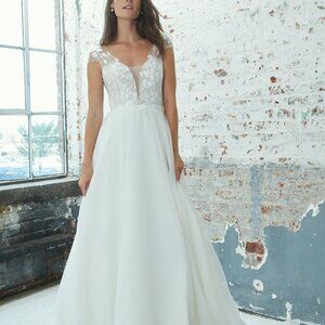 Kelly Faetanini Primrose Wedding Gown Size 12